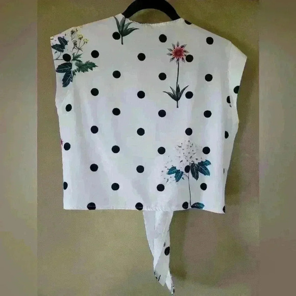 SHEIN | White Sleeveless Tie-Front Blouse, Size M - Picture 3 of 6